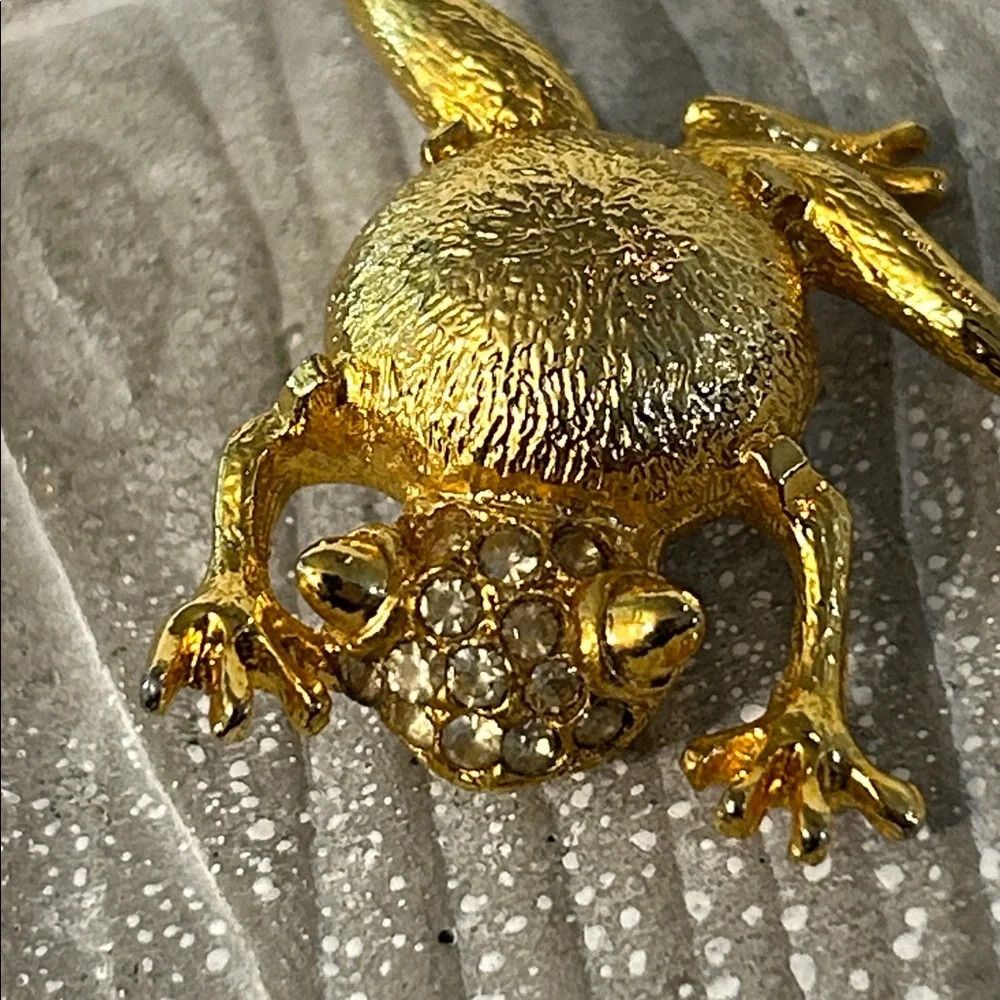 Frog brooch vintage M Jent Textured Gold Tone Rhinestone Frog Brooch pin